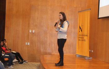 vania masías estudios generales