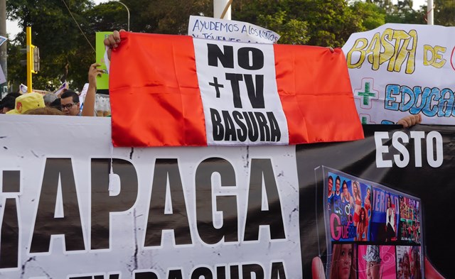 medios y sociedad comunicaciones