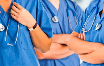 cualidades profesionales enfermería salud