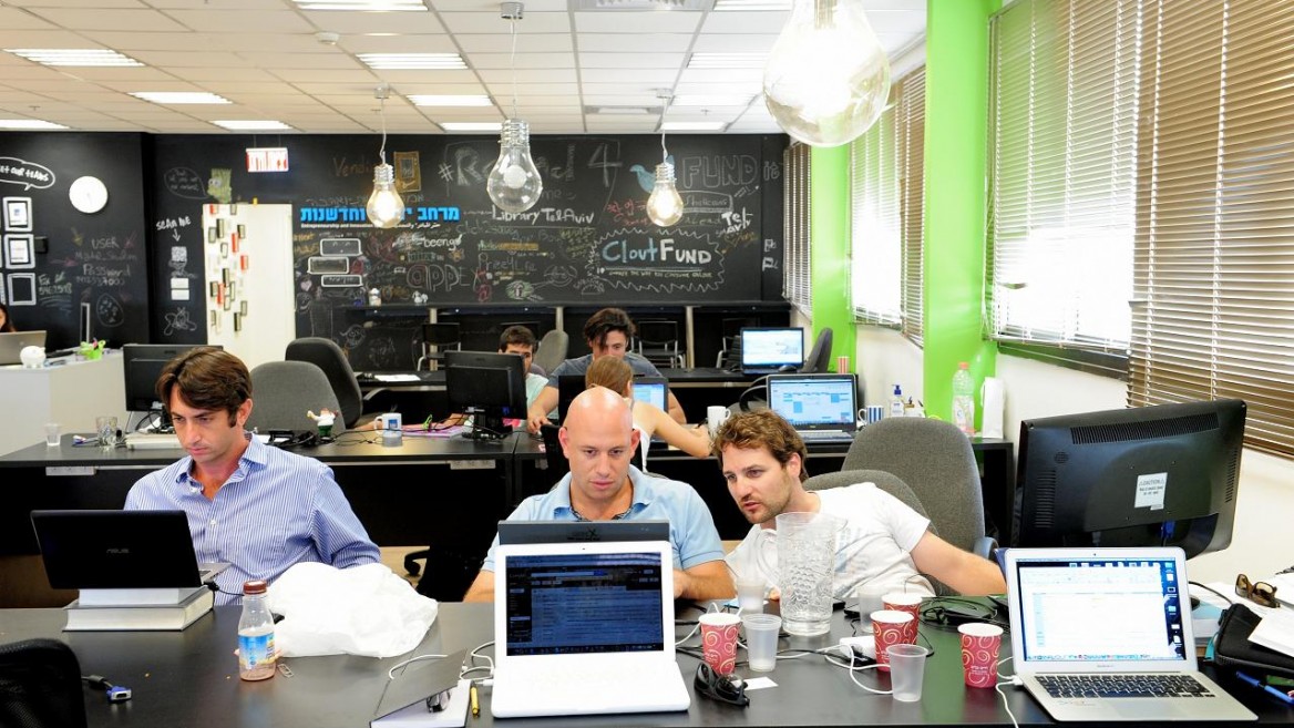 israel working adult