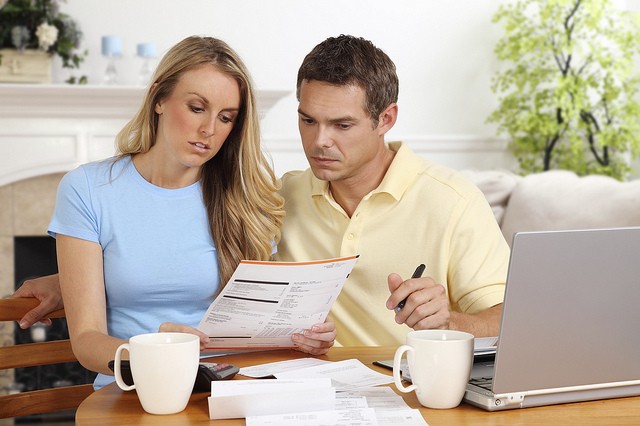 ¿estudias y trabajas? consejos para administrar tu dinero working adult