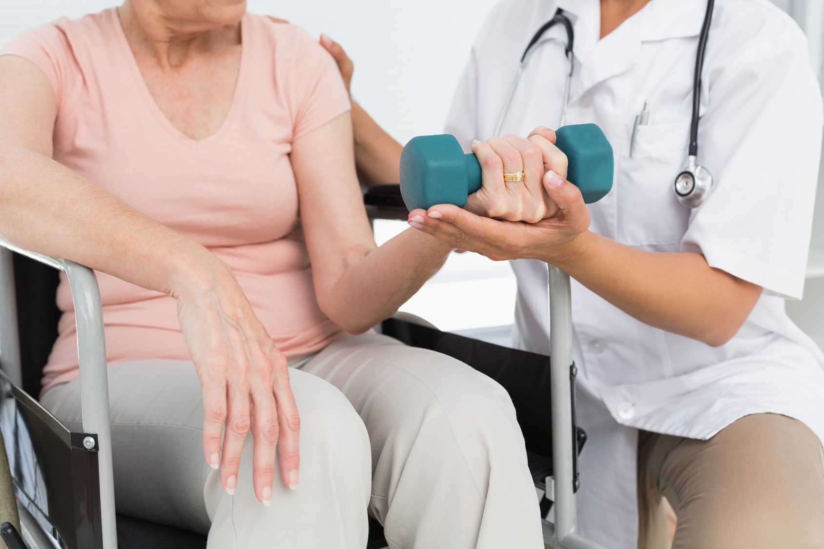 cómo ayuda fisioterapia en pacientes con alzheimer salud