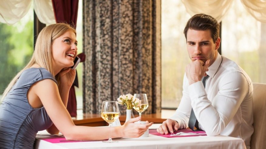 phubbing amenaza contra relaciones interpersonales salud