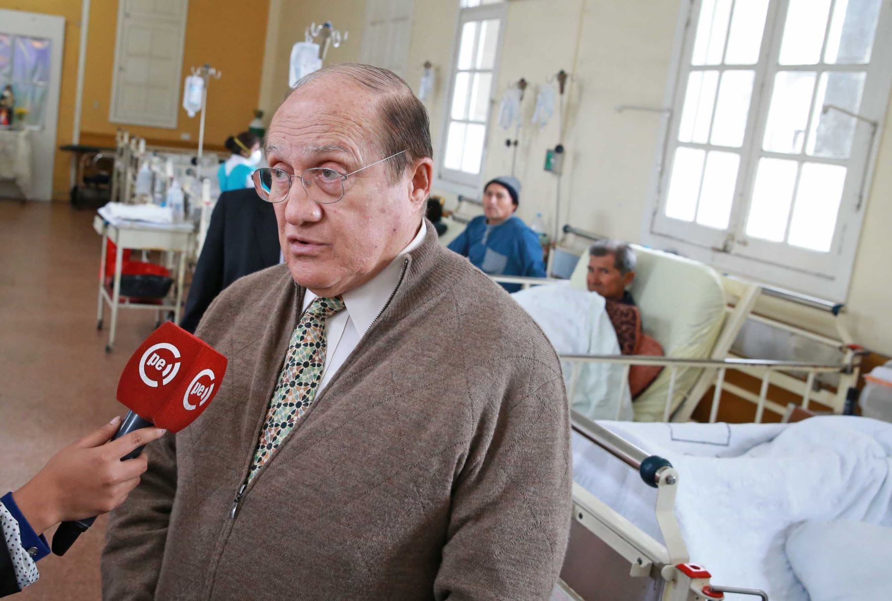 ¿necesitamos un médico para curar la salud pública nacional?