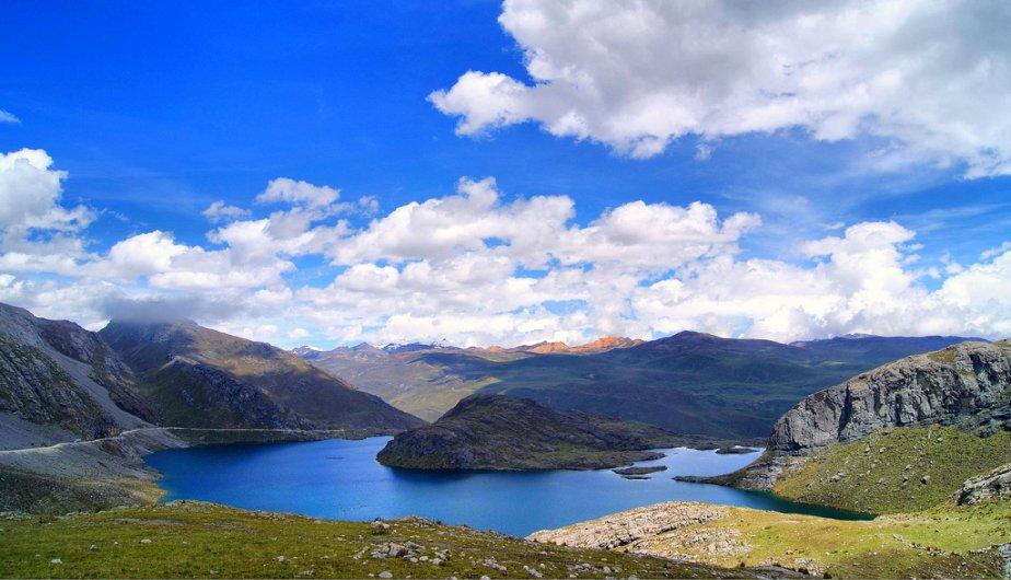 ocho destinos cerca de lima para viajar con amigos en vacaciones