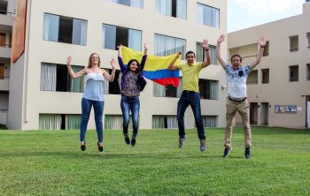 cuatro jóvenes extranjeros asistieron a upn trujillo