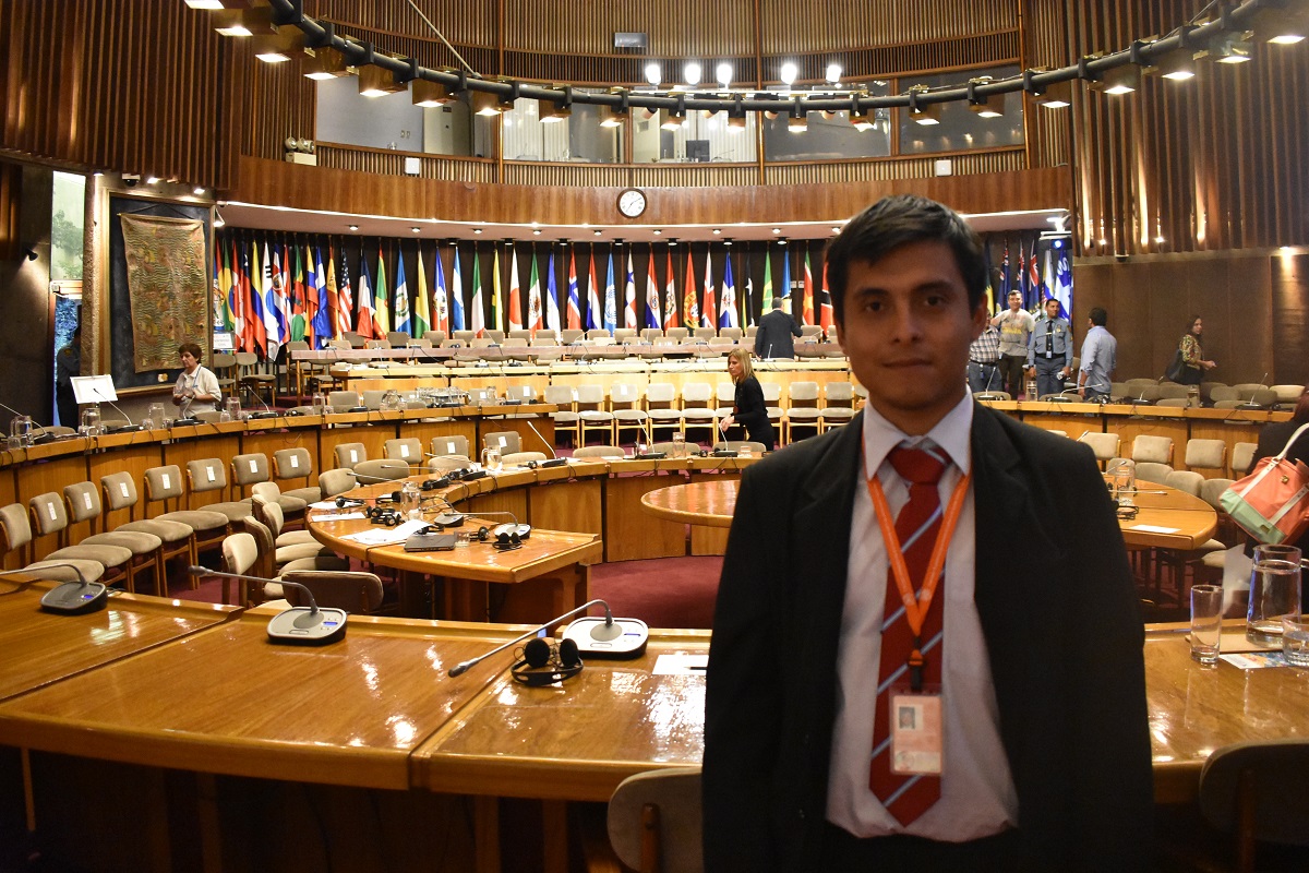 estudiante upn participa en foro sobre desarrollo sostenible 2018