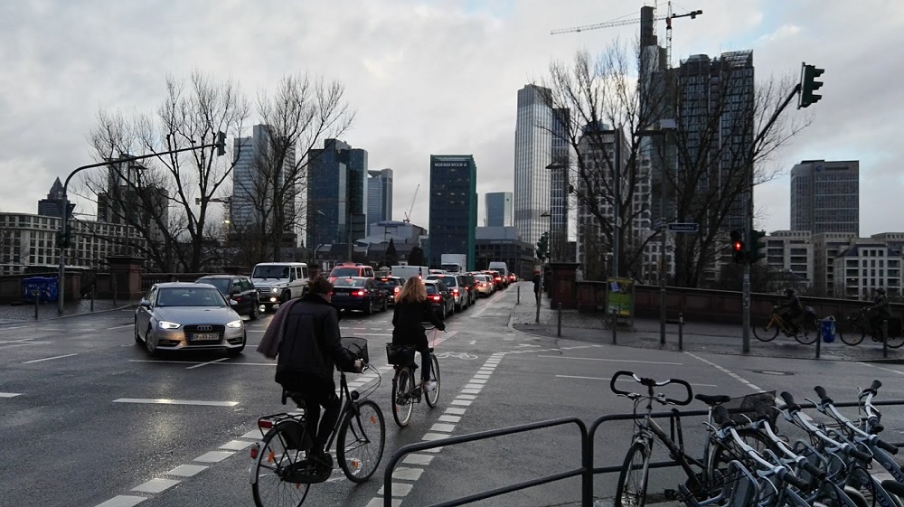 ¿cómo y por qué crecen las ciudades?