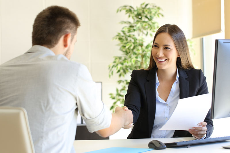 Descubre los tips que te damos para que puedas encontrar trabajo más fácil.
