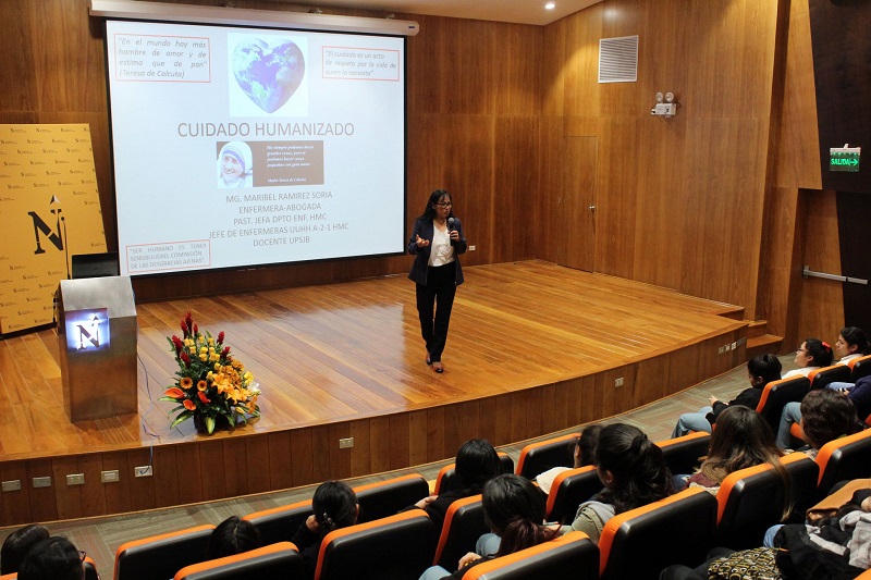 Enfermería, una profesión dedicada al cuidado y la atención de personas