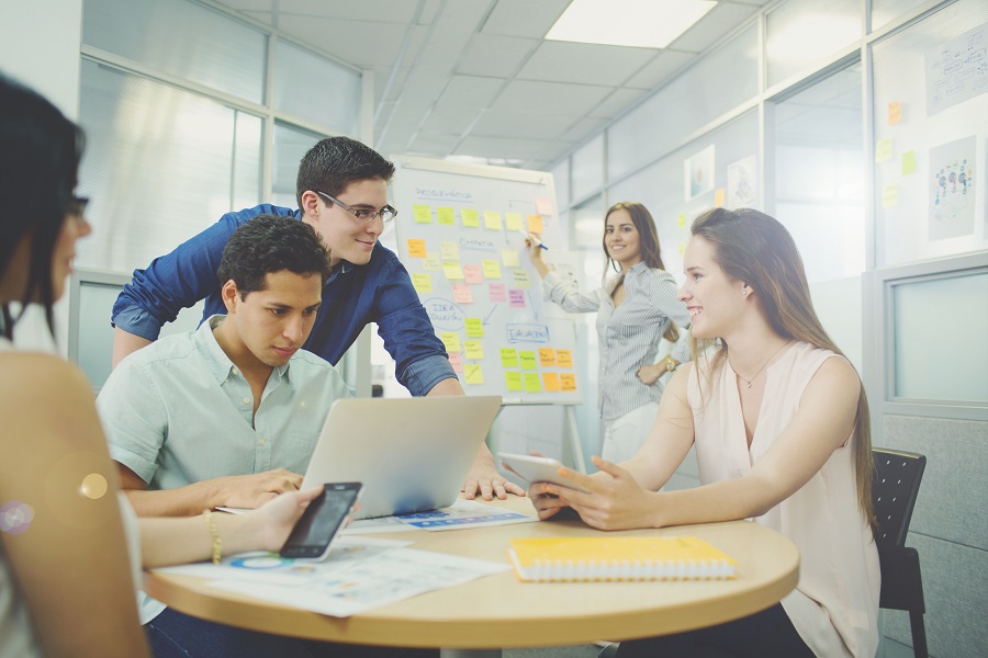 Cuatro estrategias a tener en cuenta para emprender sin dejar los estudios