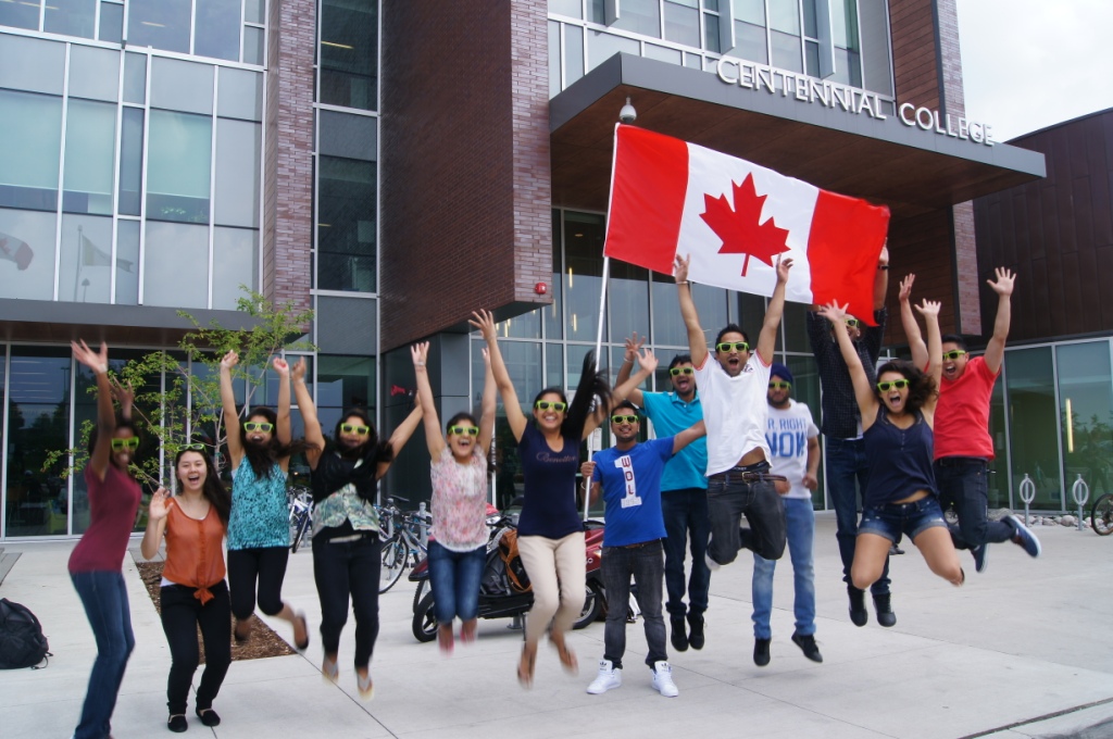 ¿Planeaste estudiar en Canadá? La Beca ELAP es para ti