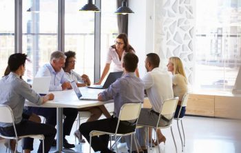 Liderazgo transformacional o la cualidad de inspirar, motivar y empoderar