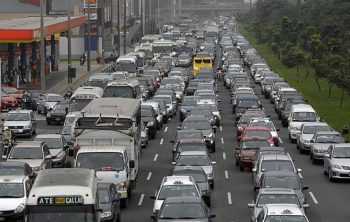 Costo y consecuencias del insufrible tráfico limeño