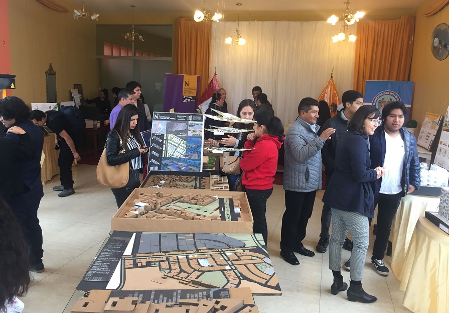 Muestra en Comas: nuestros estudiantes de Arquitectura presentan proyectos de vanguardia 