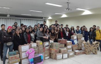 “Mi mundo es una tapita”: cuando los comunicadores van en campaña