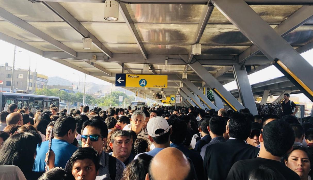 Cioran en la cola del bus