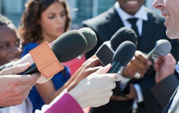 Medios y comunicadores ante el reto de recobrar un rol protagónico en la política