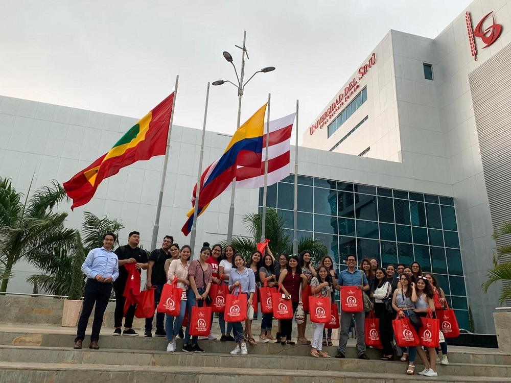 Clases en Cartagena: estudiantes de Servicios Turísticos fortalecieron su formación en Colombia