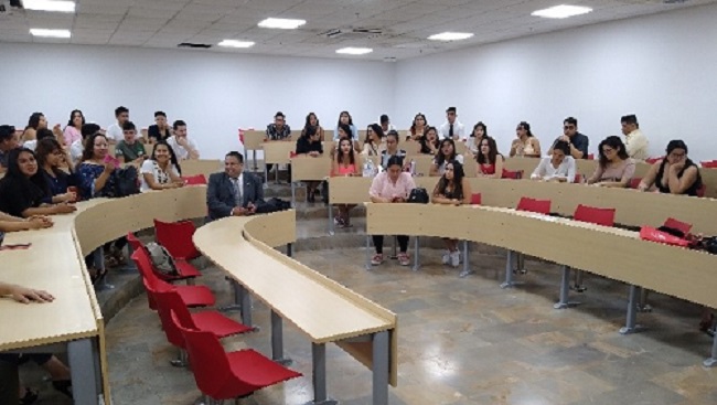 Clases en Cartagena: estudiantes de Servicios Turísticos fortalecieron su formación en Colombia