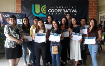 Encuentro en Cali: estudiantes y docentes de Negocios asistieron a congreso organizado por UCC