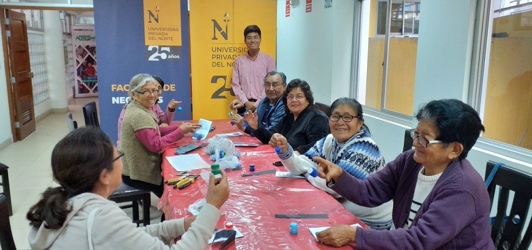 Cuando nuestros estudiantes ven que un pastillero sirve más que para llevar medicamentos