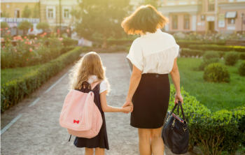 Día-de-la mujer-mamá-y-niña