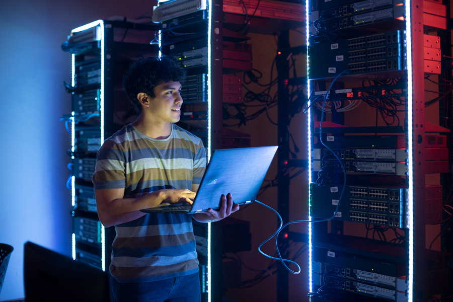 Ingeniería-de-Sistemas-Computacionales-carreras-mejor-pagadas